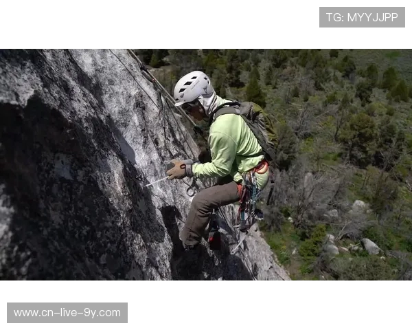 从零基础到高手之路：全面解析攀岩技巧与装备选择指南
