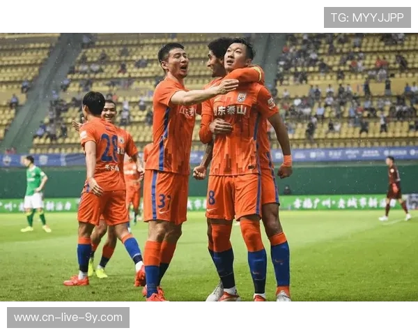 杭州足球队以86分稳居大师赛积分榜首位争冠形势明朗